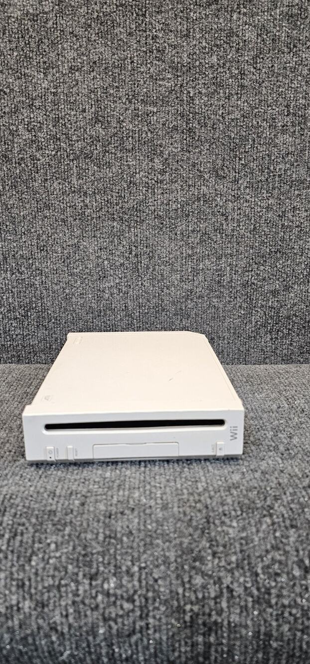 Nintendo RVL-001 Wii Console - White used/untested or for parts
